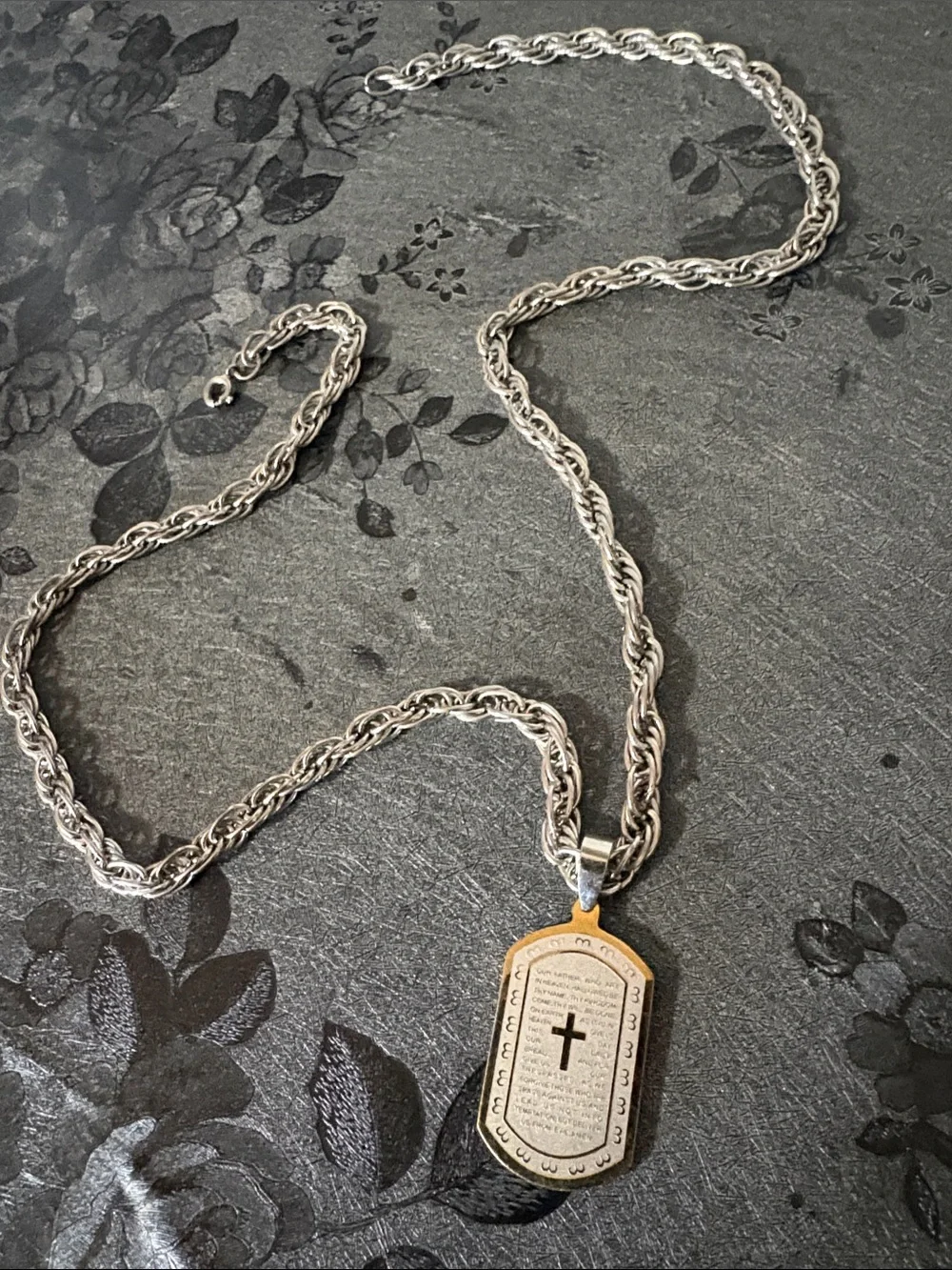 VINTAGE STAINLESS STEEL RELIGIOUS CROSS OUR FATHER PRAYER 25